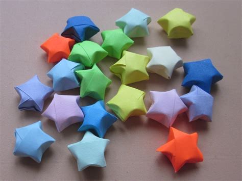 How to Fold Paper Stars: A Journey Through Creativity and Geometry